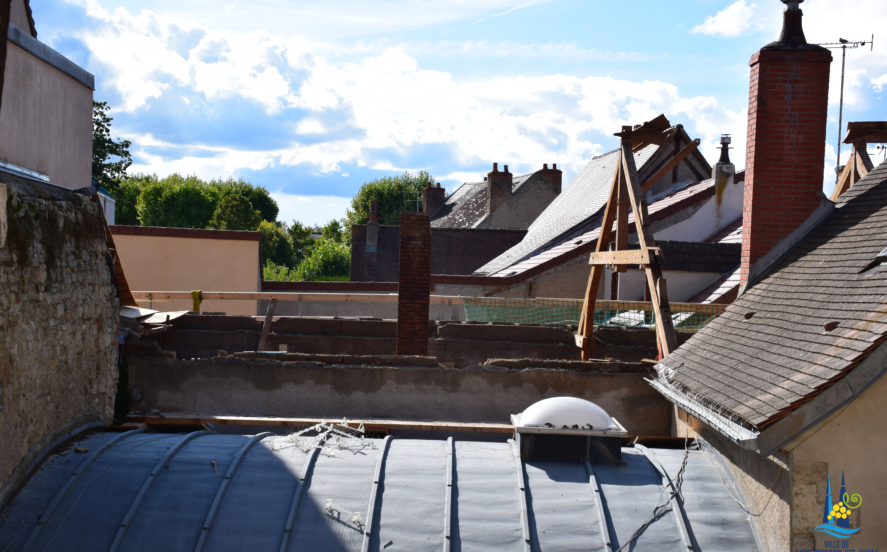 Enlèvement de la toiture du bâtiment annexe