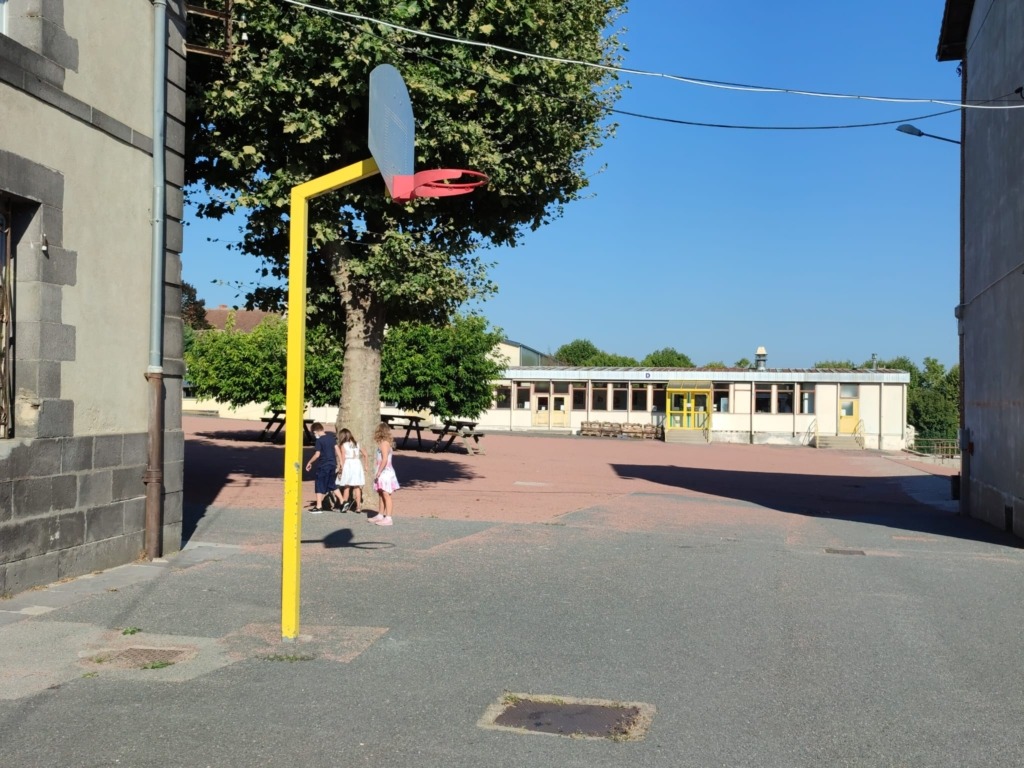 Cour d'école NDV
