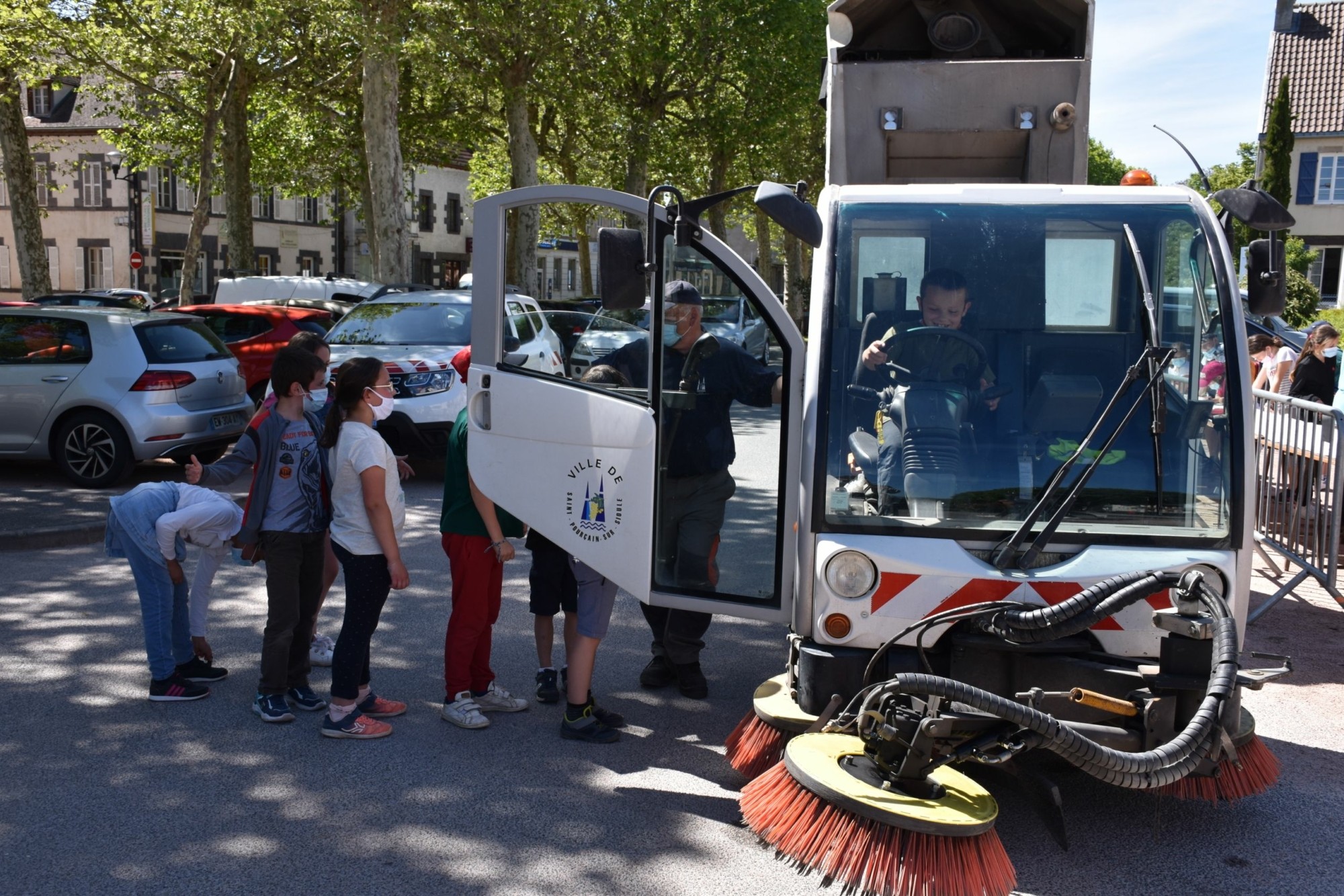 Opération : le nettoyage, ça coule de Sioule