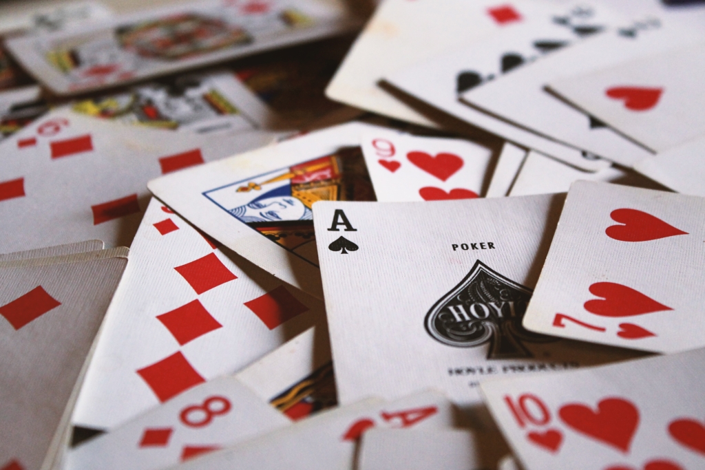 Jeu de carte dispersé