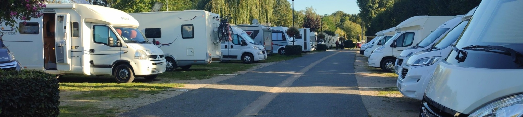 Aire d’accueil et de service camping-car