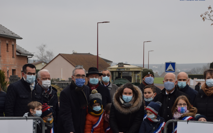 inauguration de la Route de Saulcet en présence du Préfet et du président du département