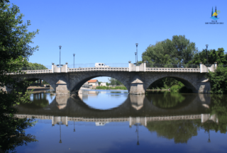 Image du pont de Saint-Pourçain depuis l'Ile de la Ronde