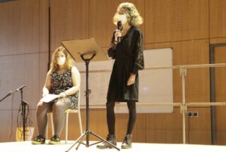 Laëtita Auvray, vainqueure de l'édition 2021 du concours d'éloquence