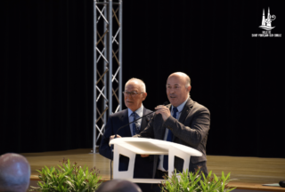 Bernard Coulon et le maire, Emmanuel Ferrand